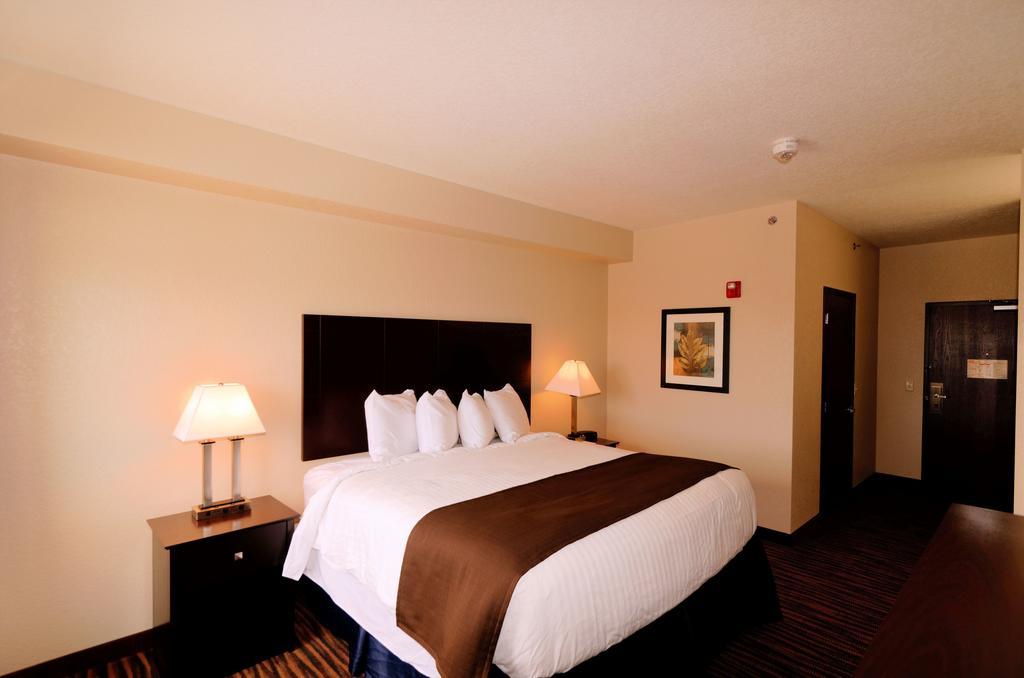Cobblestone Inn & Suites - Denison | Oak Ridge الغرفة الصورة